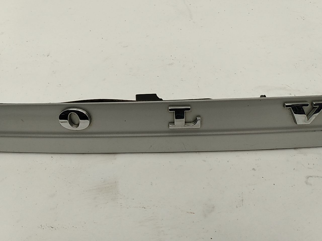 Volvo V50 License Plate Light And Trunk Latch Trim