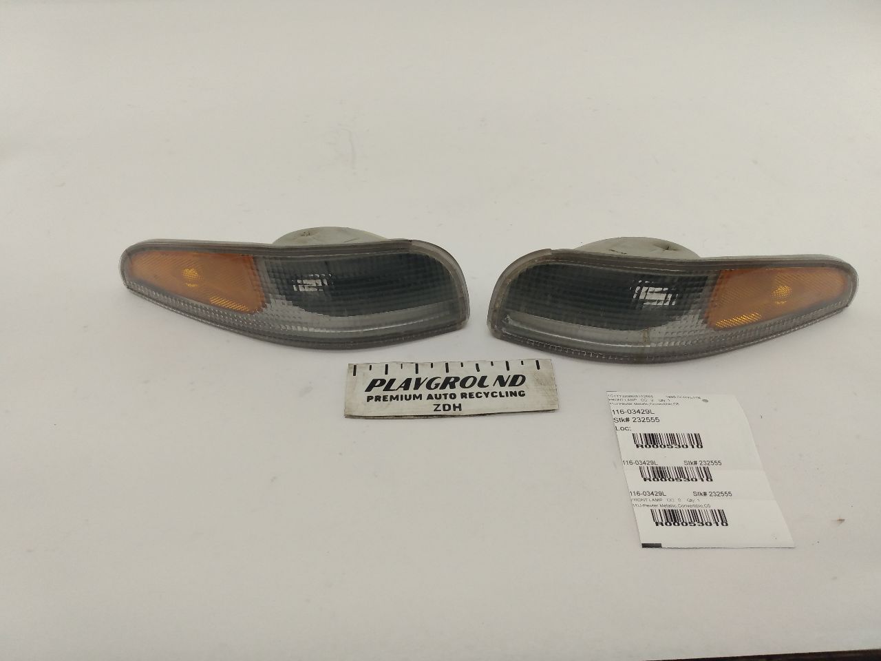 Chevrolet Corvette Pair Of Front Side Marker Lights