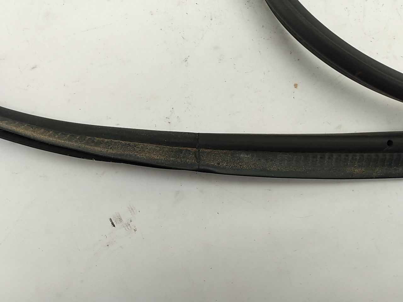 BMW 525I Trunk Seal