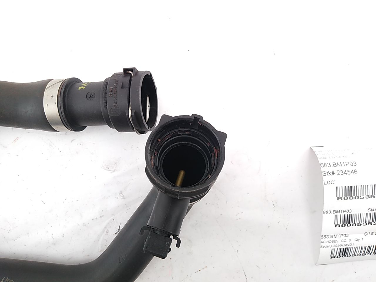 BMW 525I PAir Of Radiator Coolant Hoses - 0