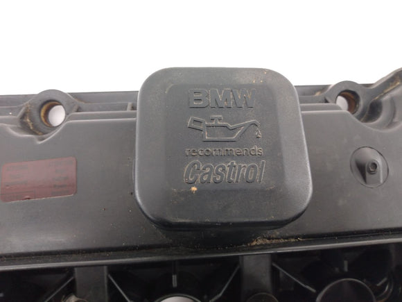 BMW 525I Valve Cover