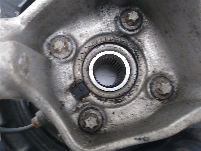 BMW 525I Rear Right Hub