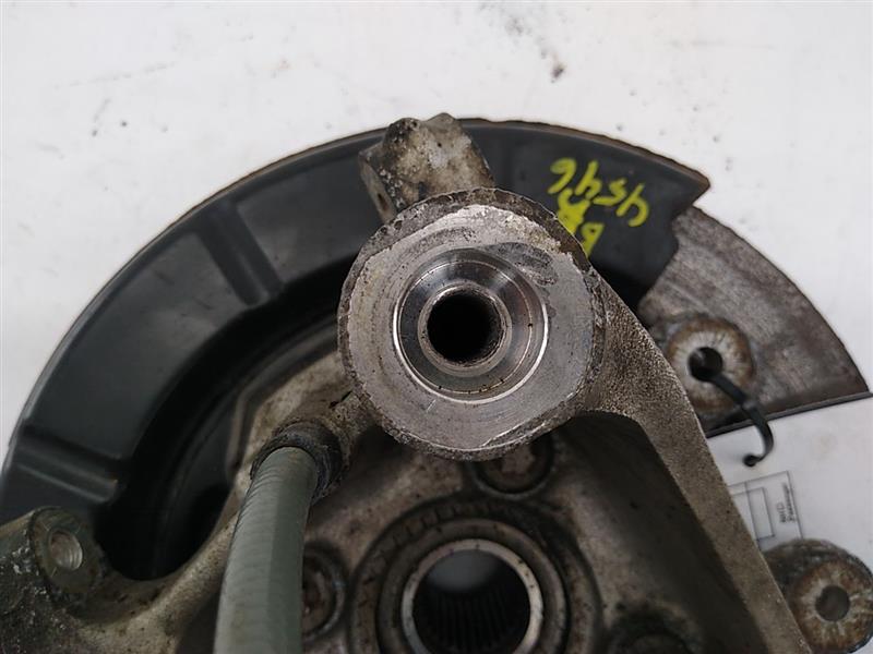 BMW 525I Rear Right Hub