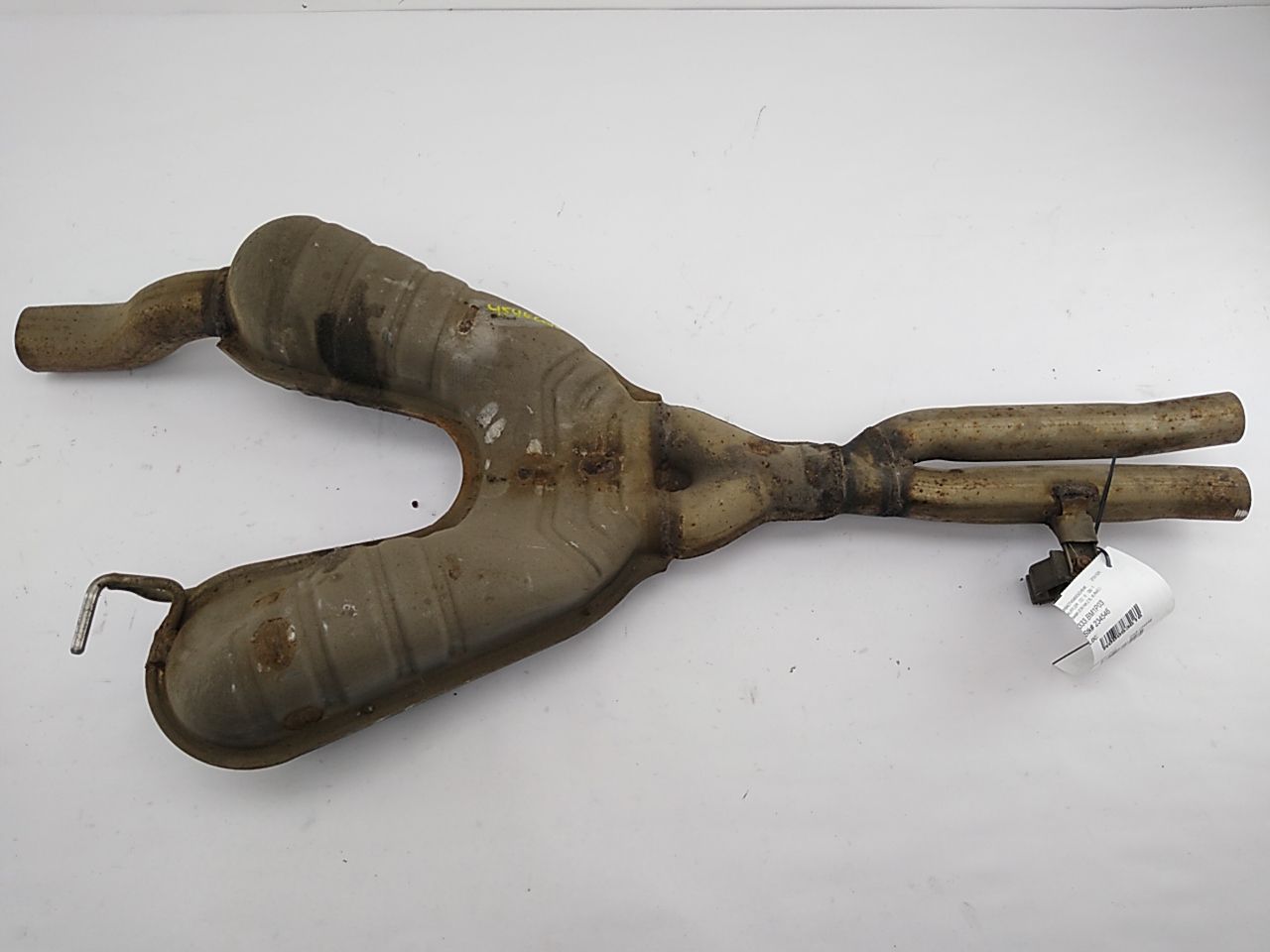 BMW 525I Center Resonator Muffler - 0