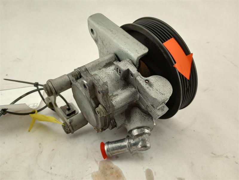 BMW 525I Power Stering Pump AS IS