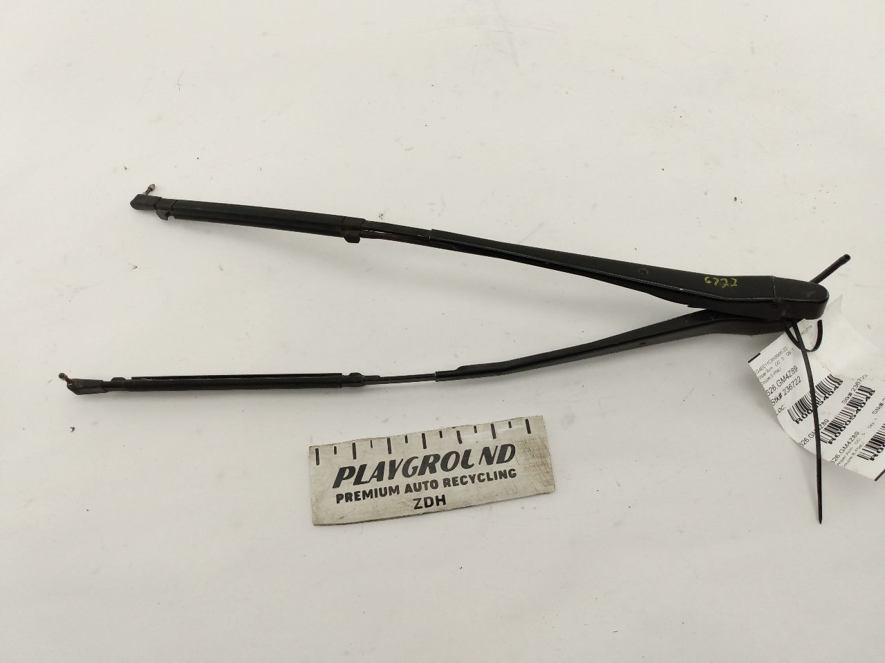 Buick Reatta Pair Of Windshield Wiper Arms