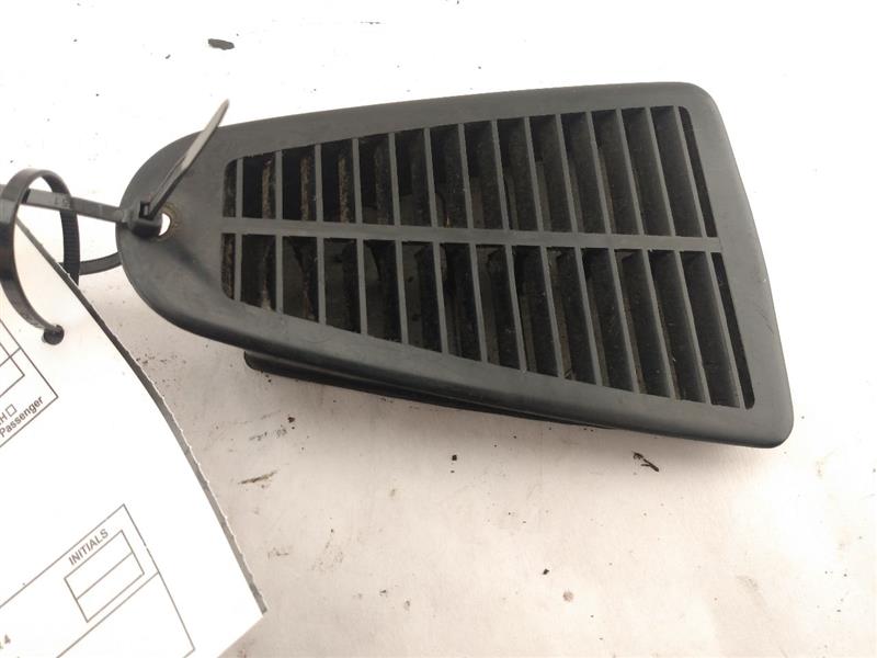 Buick Reatta Pair Of Door Vents