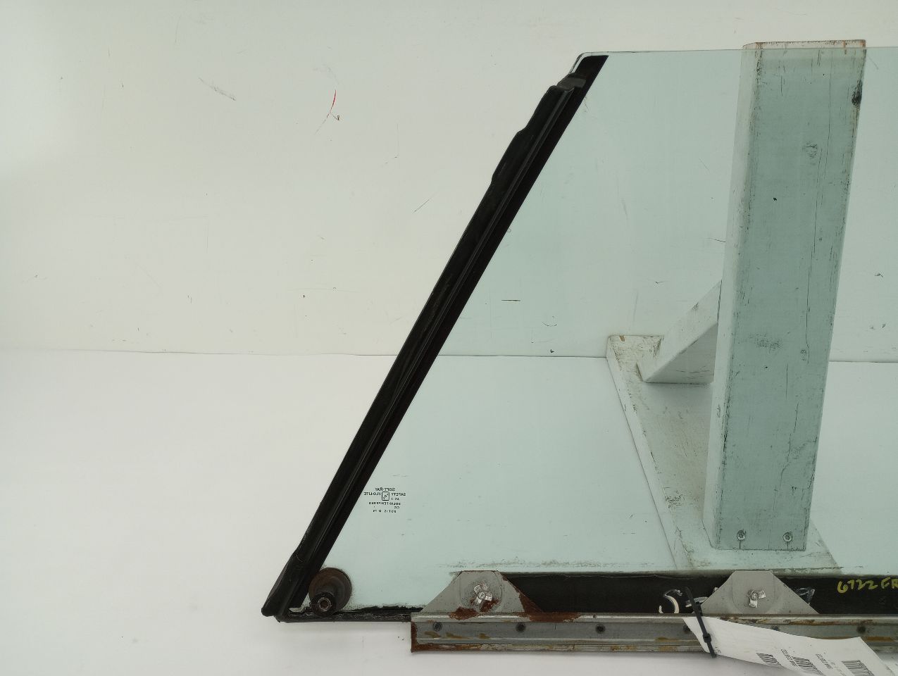 Buick Reatta Front Right Door Glass