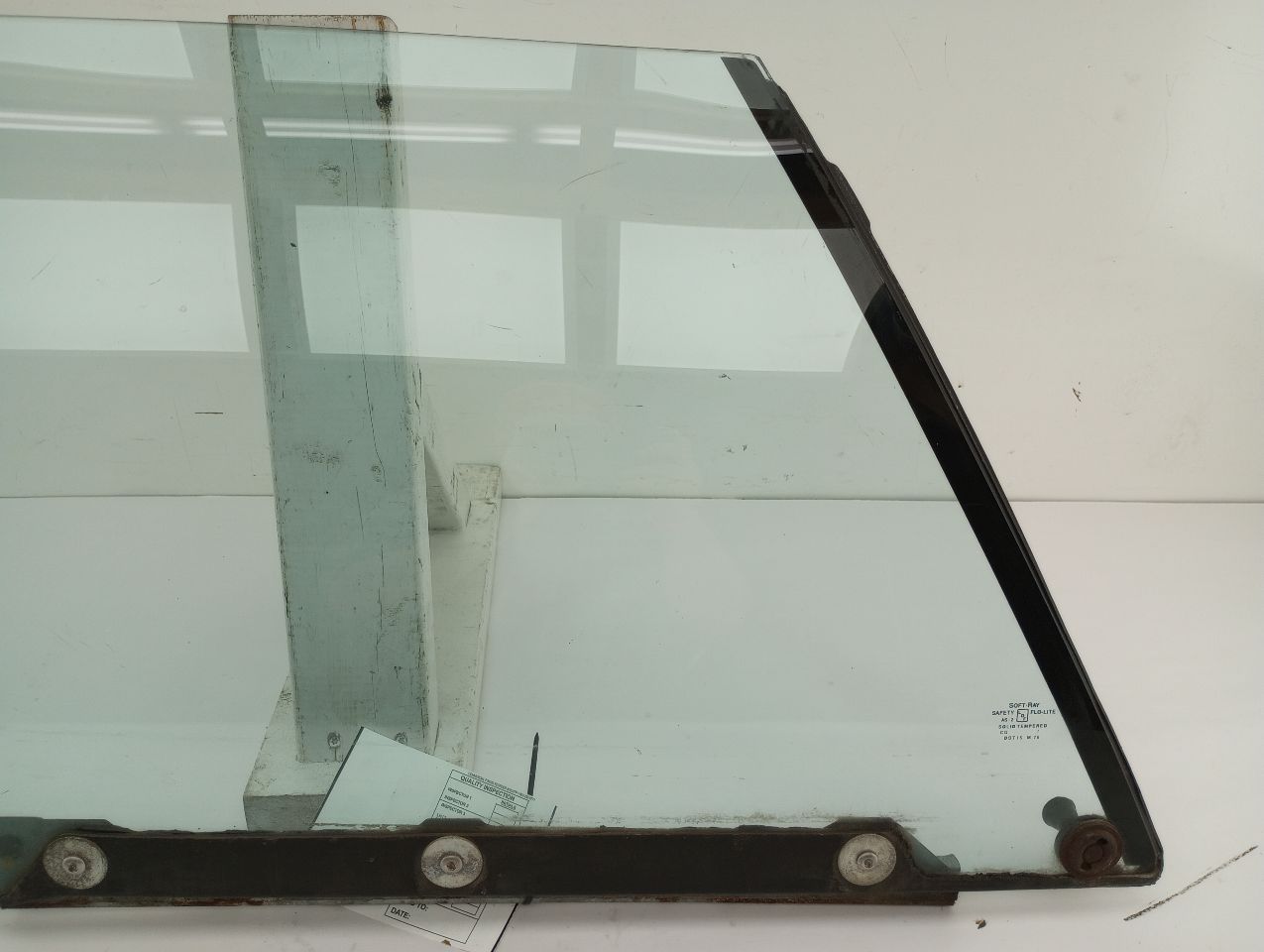 Buick Reatta Front Right Door Glass