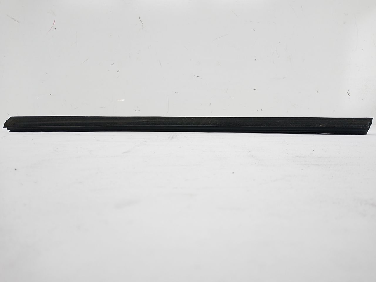 Buick Reatta Front Left Door Window Seal