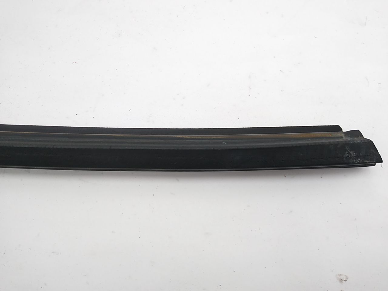 Buick Reatta Front Left Door Window Seal