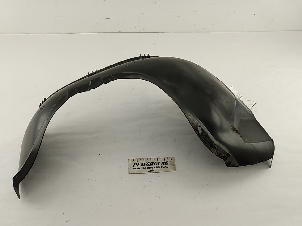 Volvo 960 Front Right Fender Liner