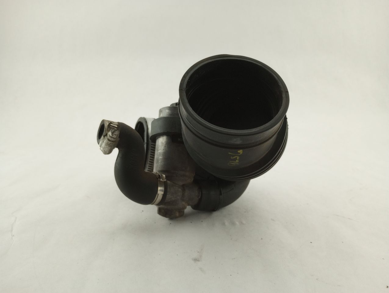 Volvo 960 Intake Hose With Idle Air Control Valve