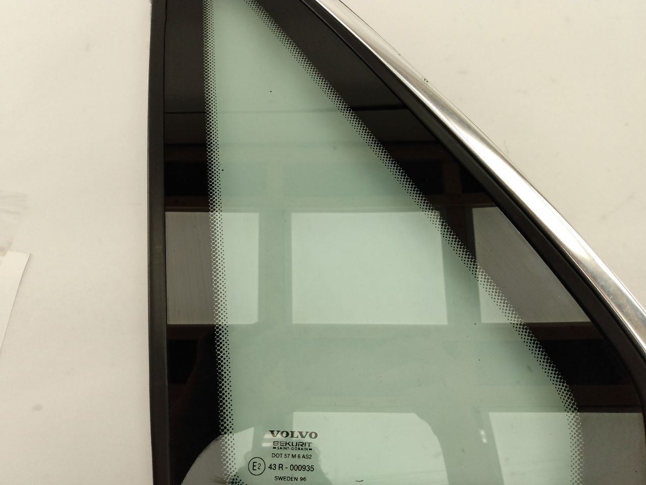 Volvo 960 Rear Left Quarter Glass