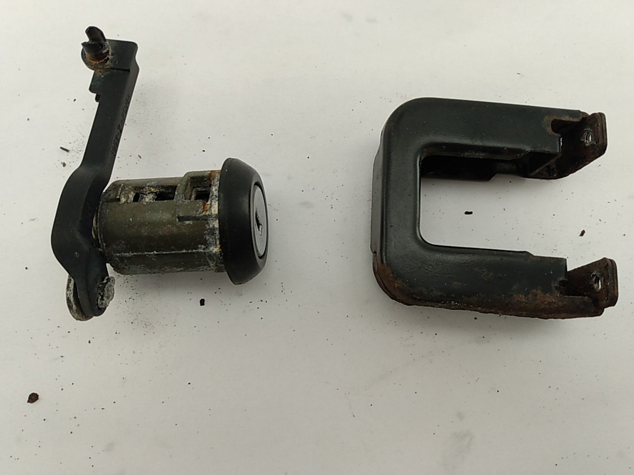 Volvo 960 Front Left Door Lock