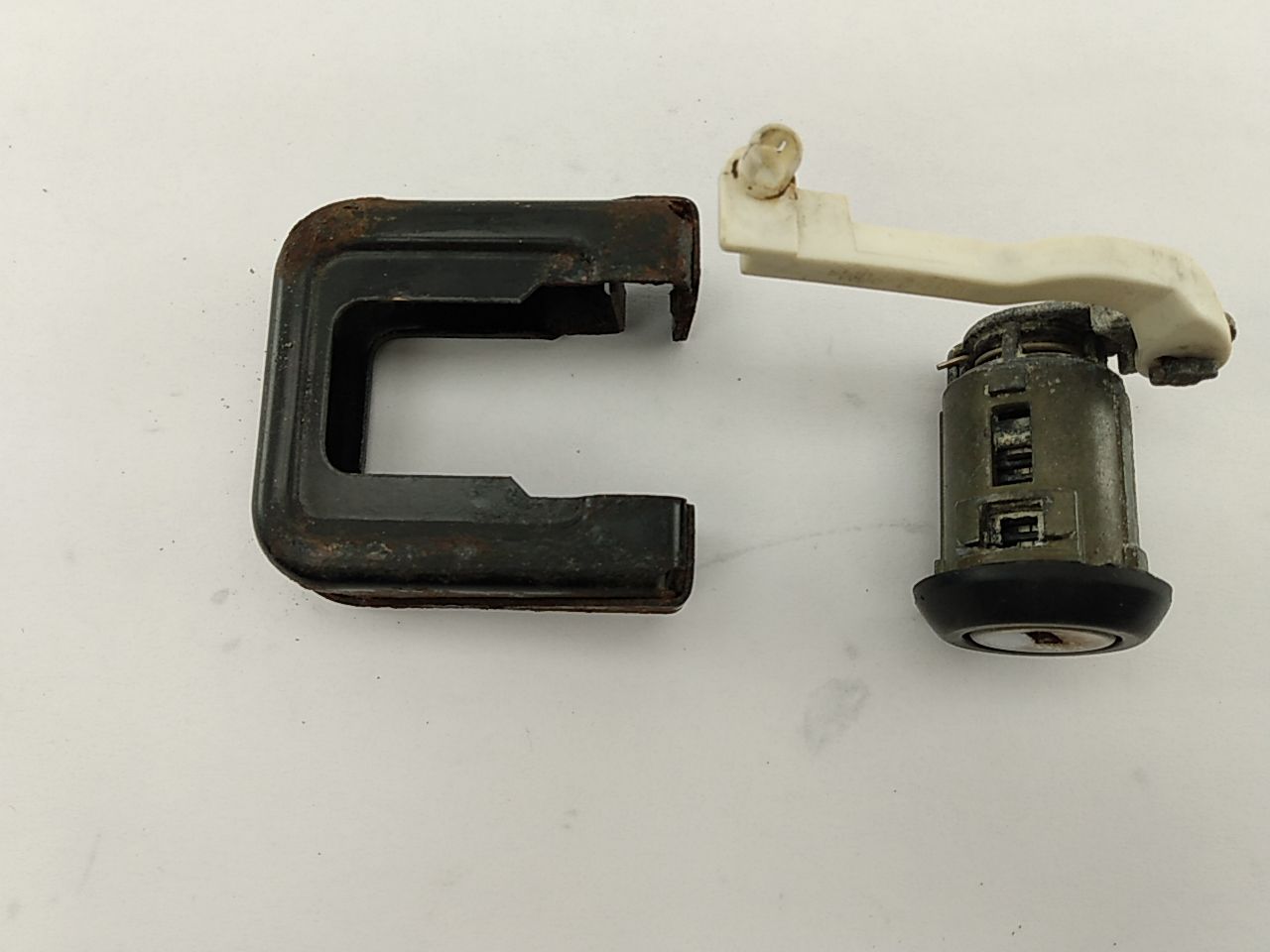 Volvo 960 Front Right Door Lock - 0