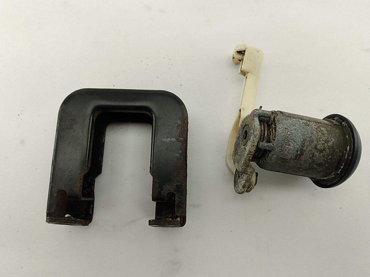 Volvo 960 Front Right Door Lock