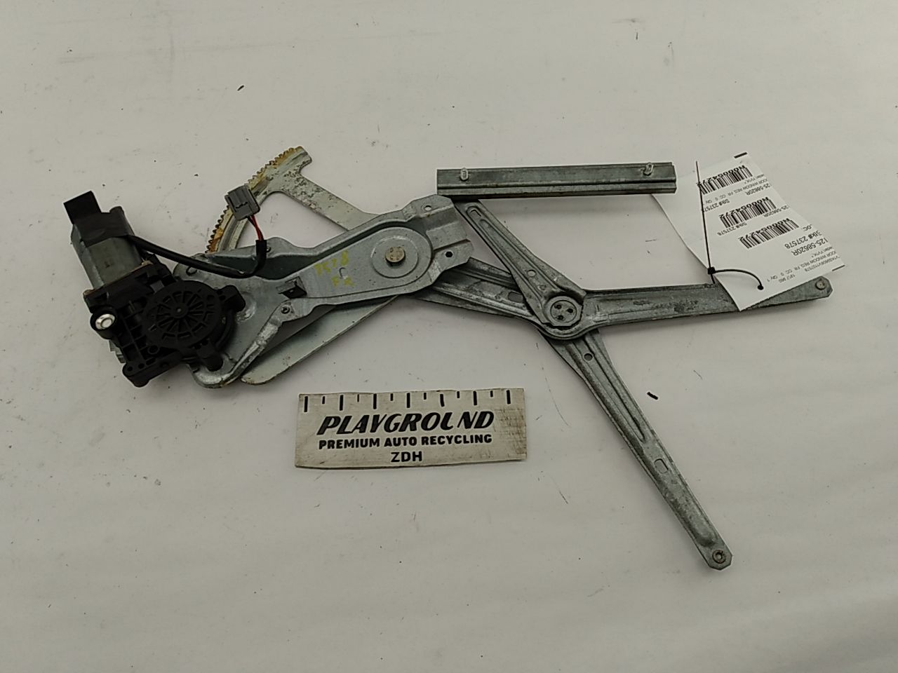 Volvo 960 Front Right Door Window Regulator - 0