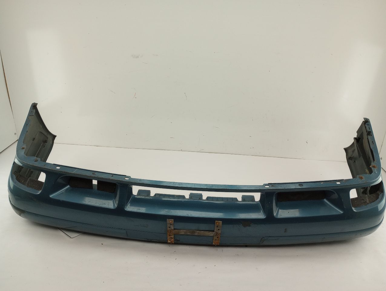 Volvo 960 Front Bumper **AS-IS**