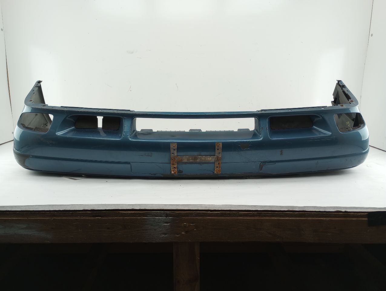 Volvo 960 Front Bumper **AS-IS**