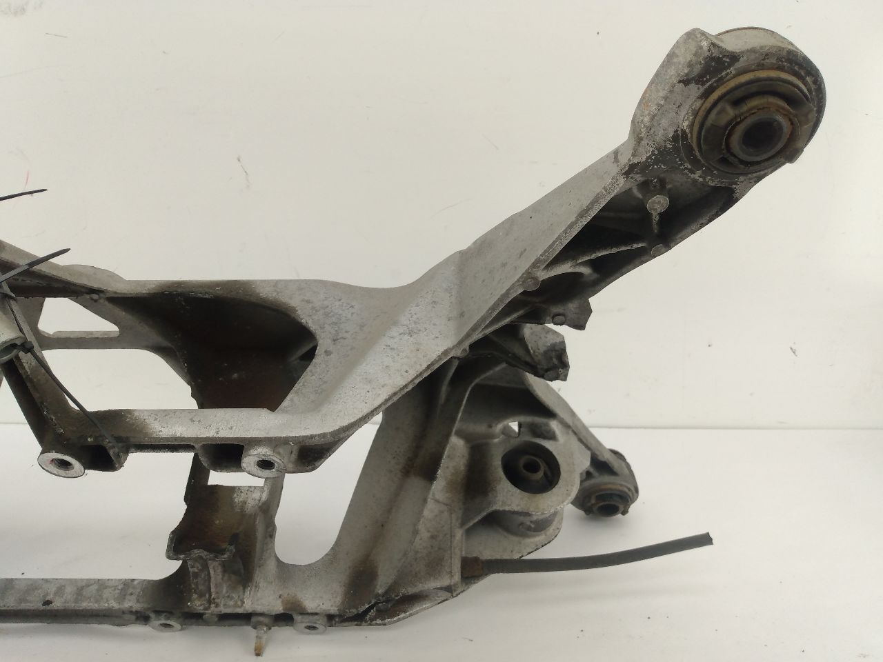 Volvo 960 Rear Upper Subframe