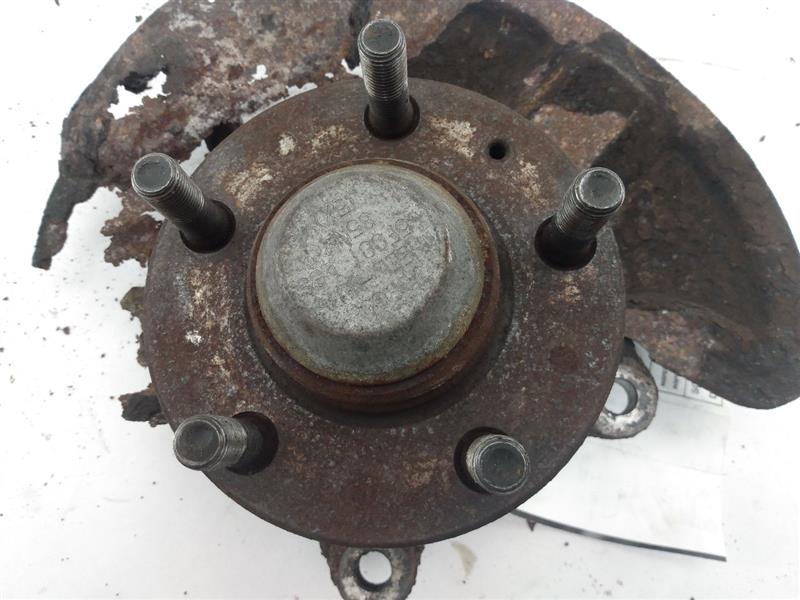 Volvo 960 Front Left Hub