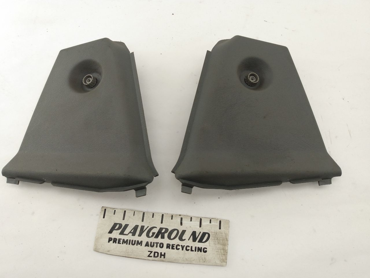 Volvo 960 Pair Of Body Mounted Tail Light Cover Trim