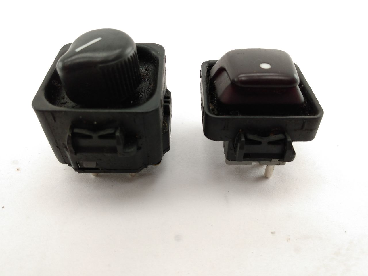 Mercedes SLK230 Center Console Switches