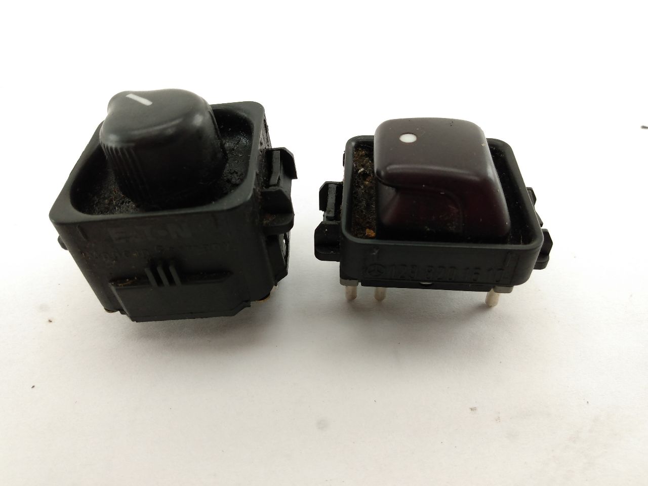 Mercedes SLK230 Center Console Switches