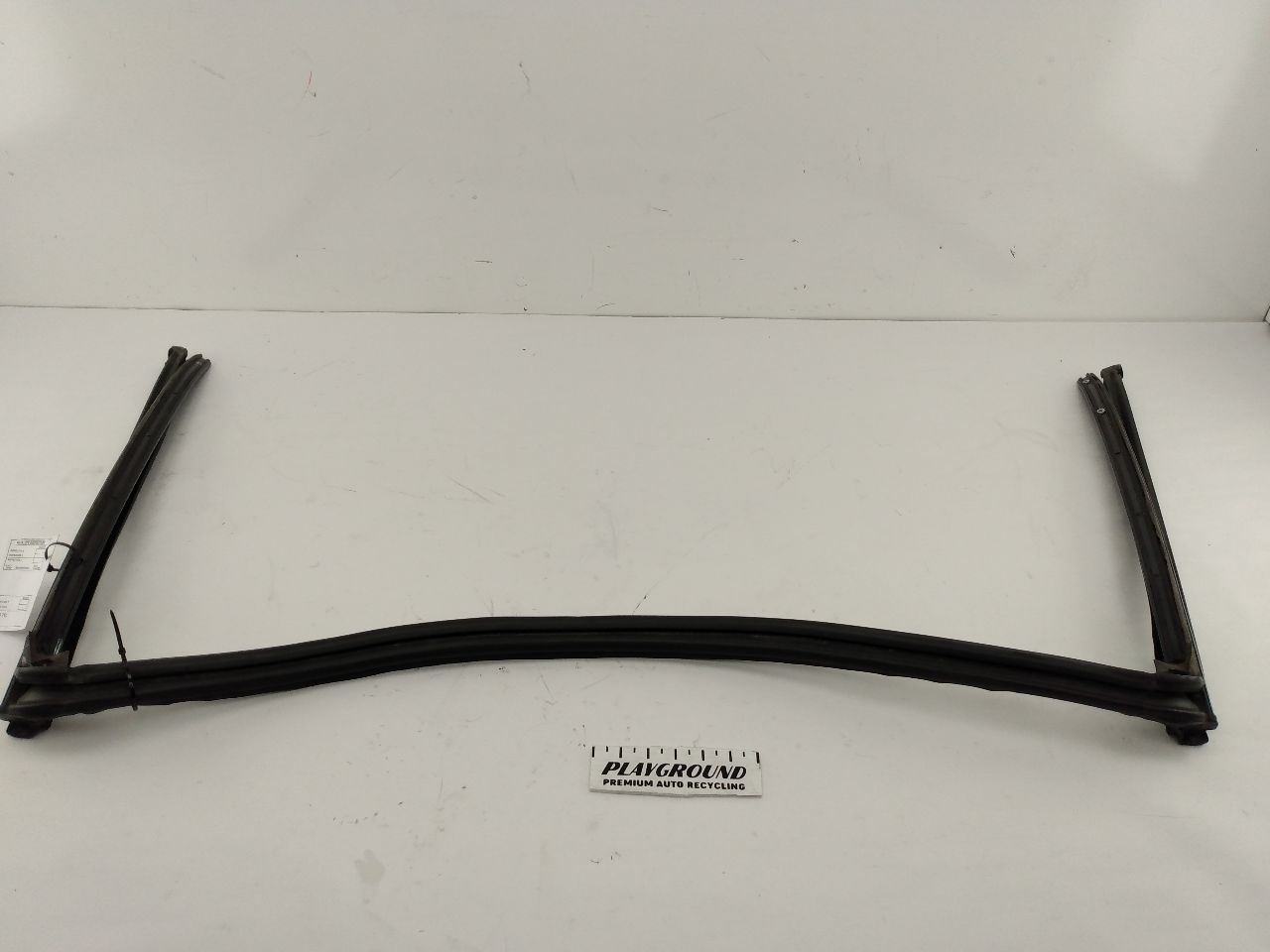 Mercedes SLK230 Front Center Convertible Top Seal