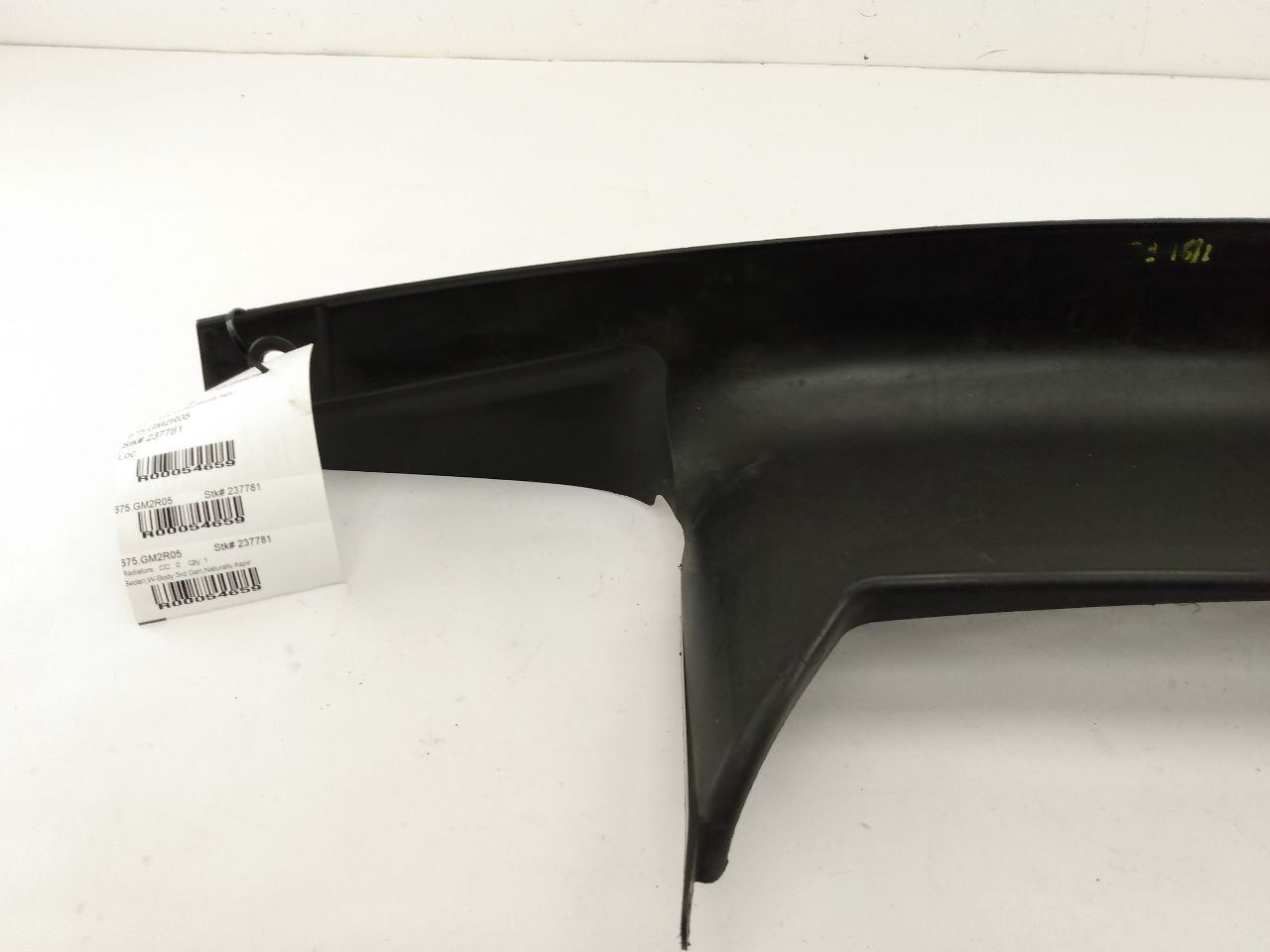 Pontiac Grand Prix Upper Radiator Baffle