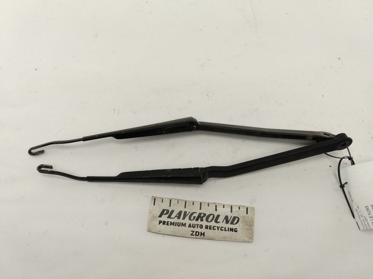 Lexus SC300 Pair of Wiper Arms