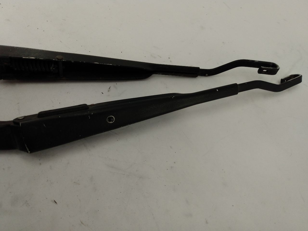 Lexus SC300 Pair of Wiper Arms