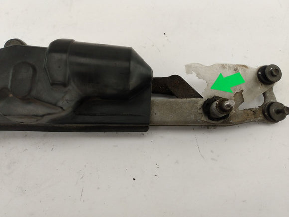 Lexus SC300 Windshield Wiper Motor and Transmission