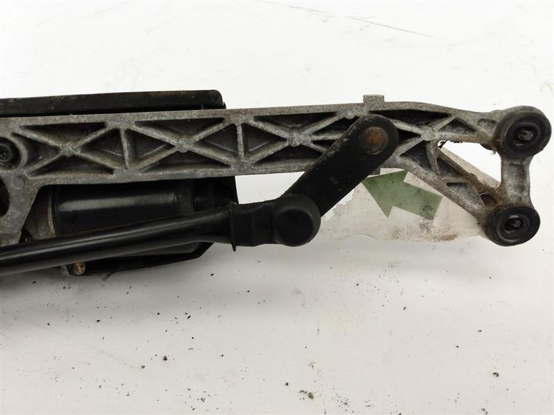 Lexus SC300 Windshield Wiper Motor and Transmission