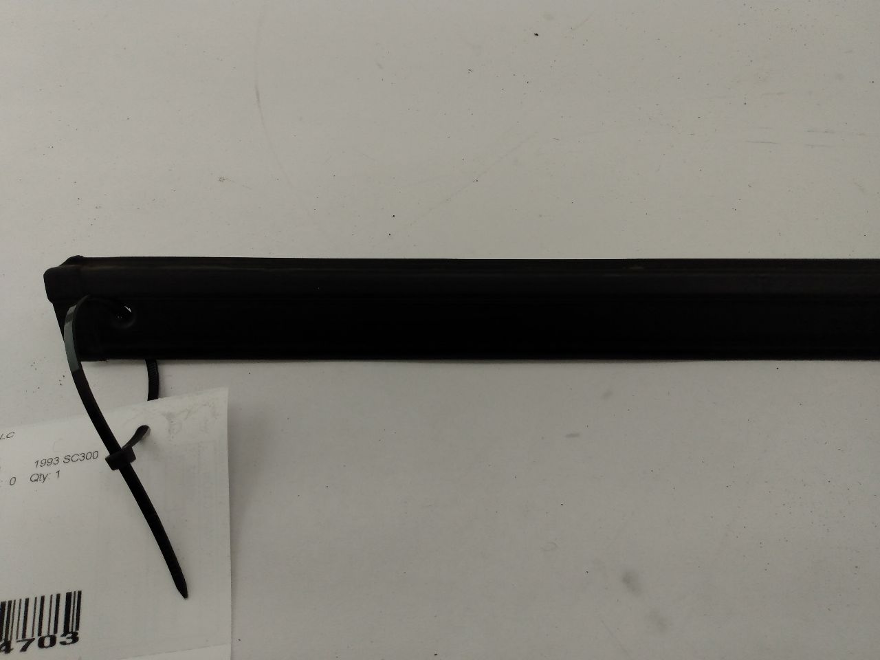 Lexus SC300 Front Right Upper Exterior Rocker Panel Trim - 0