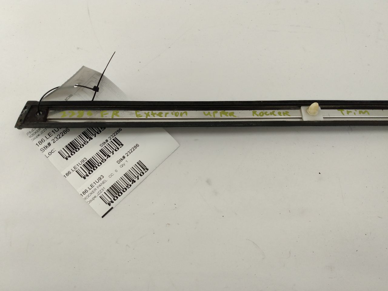Lexus SC300 Front Right Upper Exterior Rocker Panel Trim