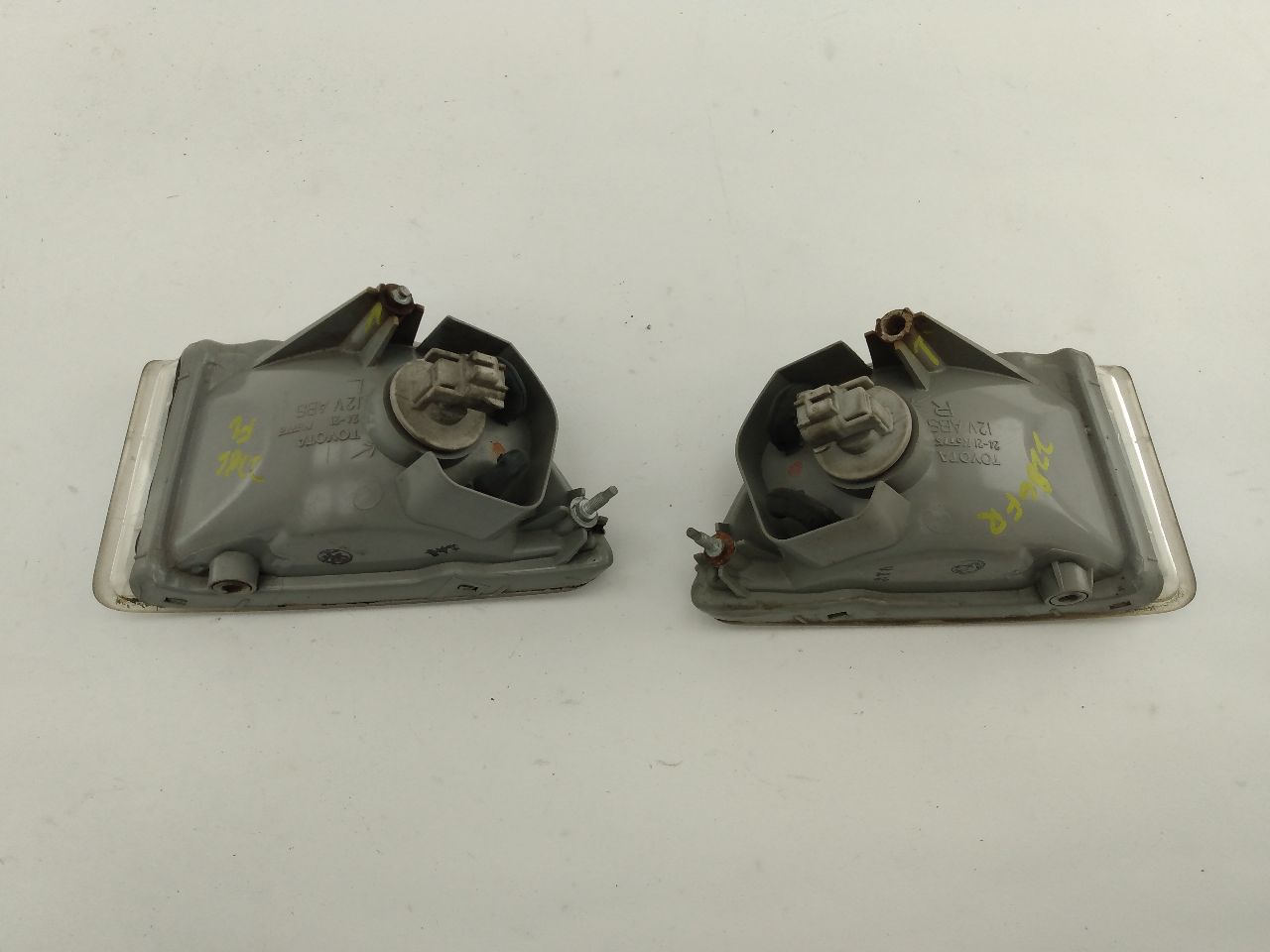 Lexus SC300 Pair Of Front Cornering Lights