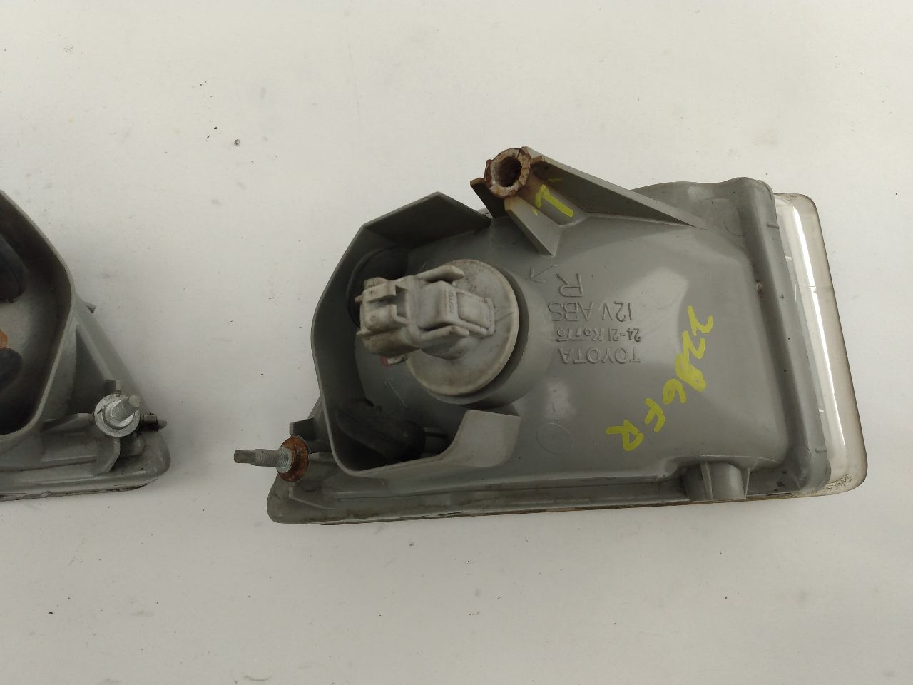 Lexus SC300 Pair Of Front Cornering Lights | Playground PAR
