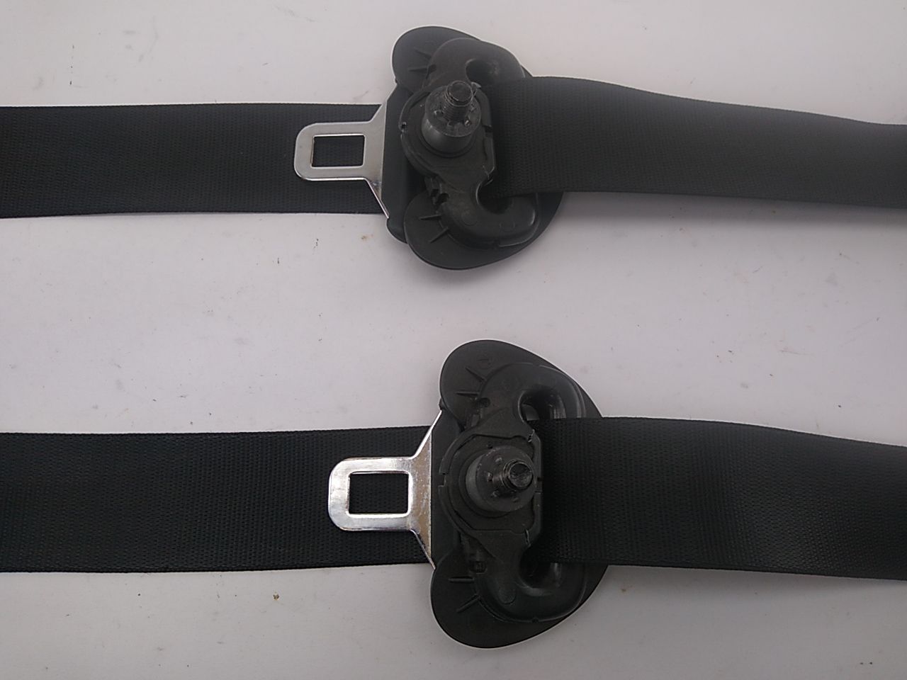 BMW 650I Pair Of Front Seat Belt Retractors