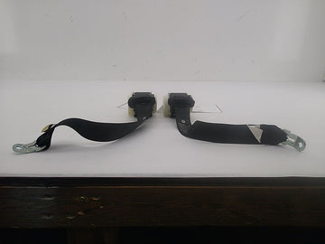 BMW 650I Pair Of Rear Seat Belt Retractors - 0