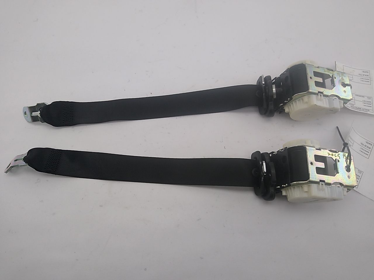 BMW 650I Pair Of Rear Seat Belt Retractors