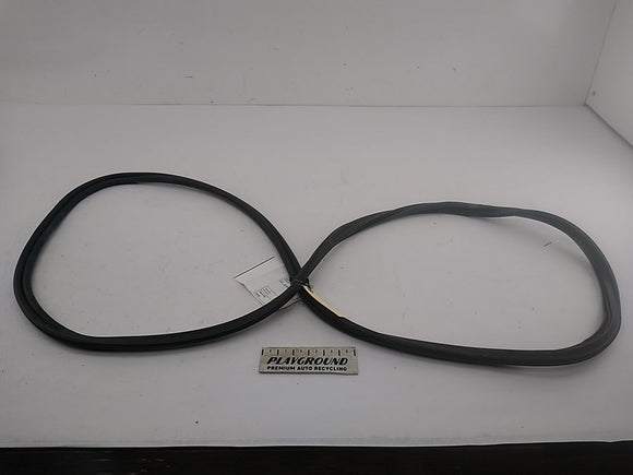 BMW 650I Trunk Seal