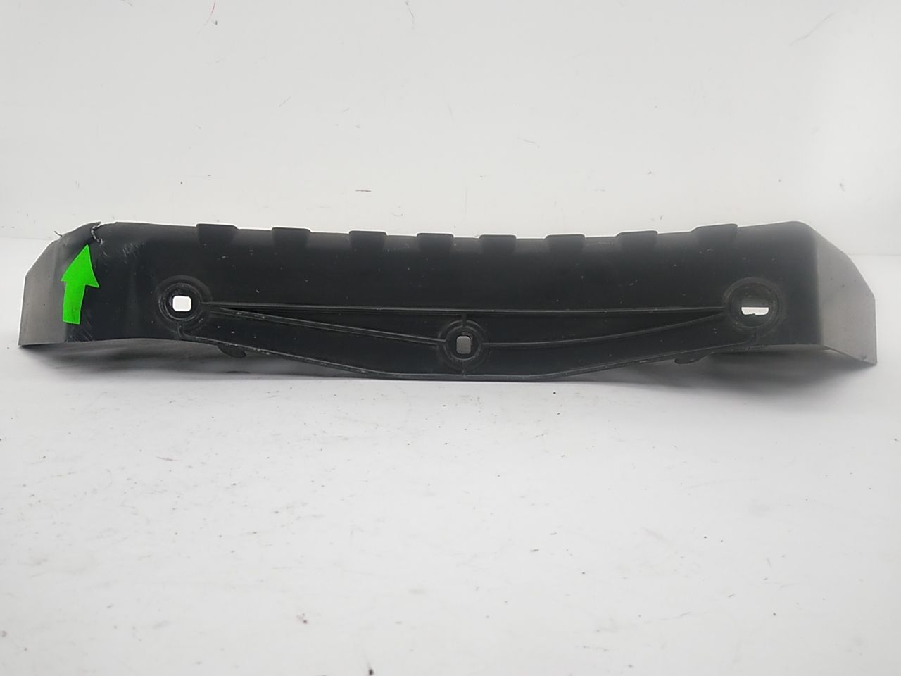 BMW 650I Rear Center Bumper Bracket