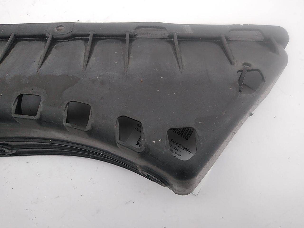 BMW 650I Rear Center Bumper Bracket