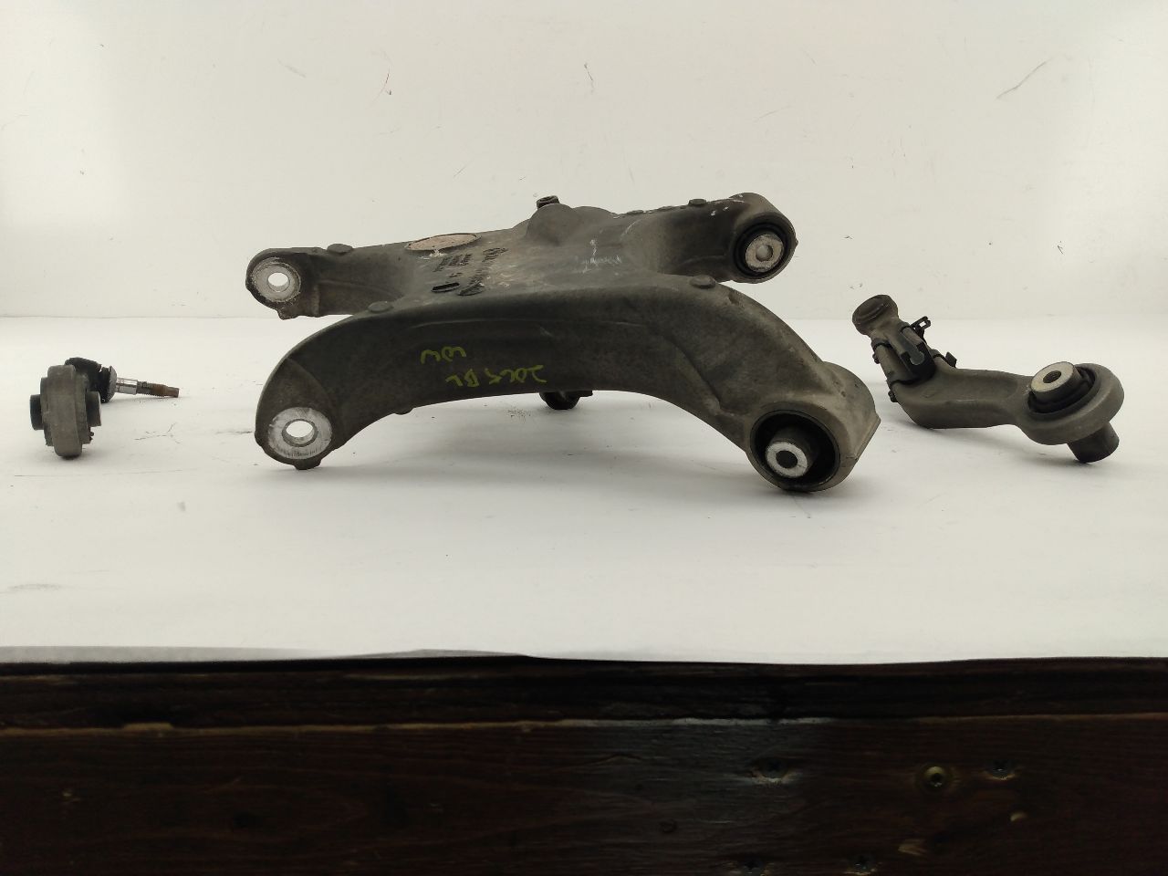 BMW 650I Set Of Rear Left Control Arms