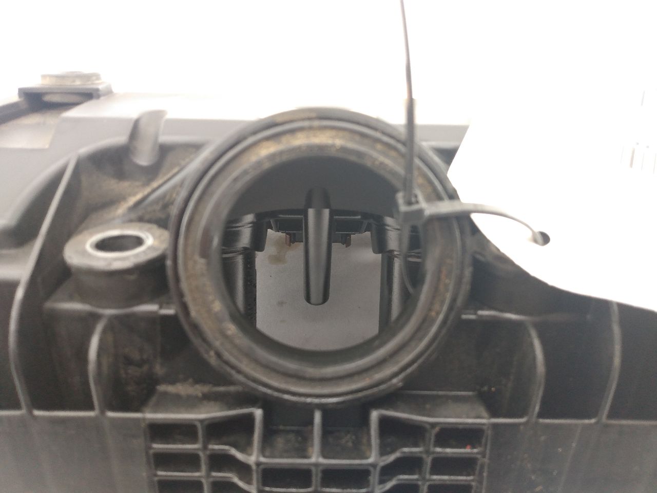 BMW 650I Right Engine Valve Cover