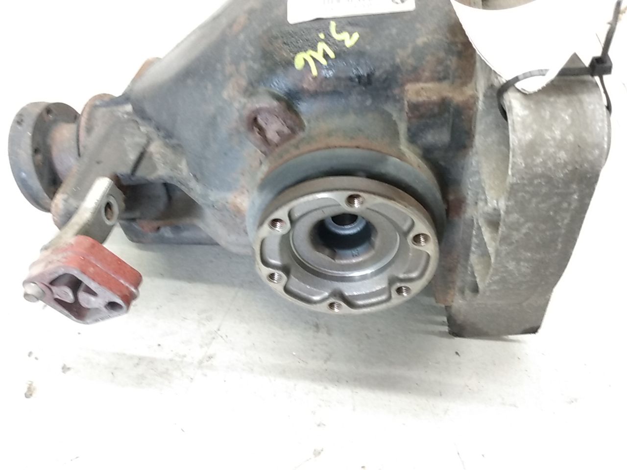 BMW 650I Rear Differential Carrier