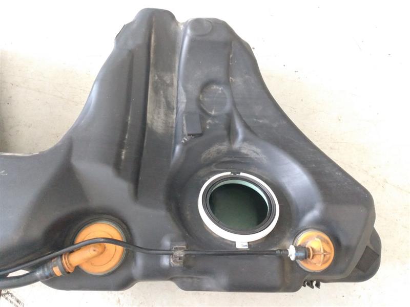 BMW 650I Fuel Tank