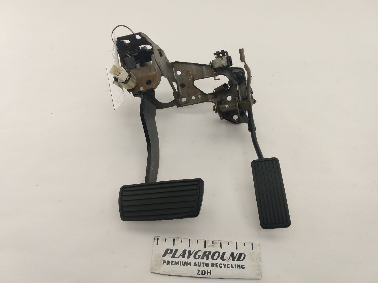 Honda Prelude Accelerator and Brake Pedal Assembly